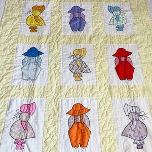 Vintage Prairie Bonnet Girl Quilt Crib Nursery Bedding Handmade Yellow 48 X 39